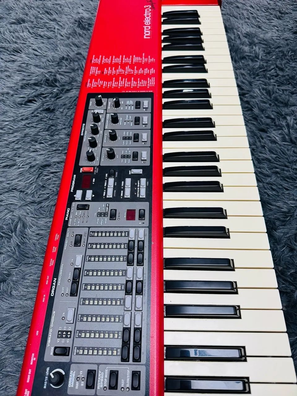 Teclado Nord Electro 3 73 teclas - Instrumentos musicais