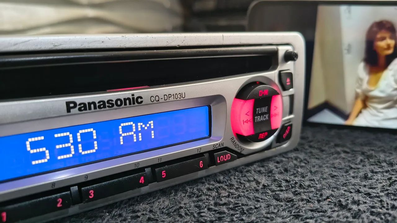 Rádio Panasonic com Bluetooth na função AM. - Foto 2