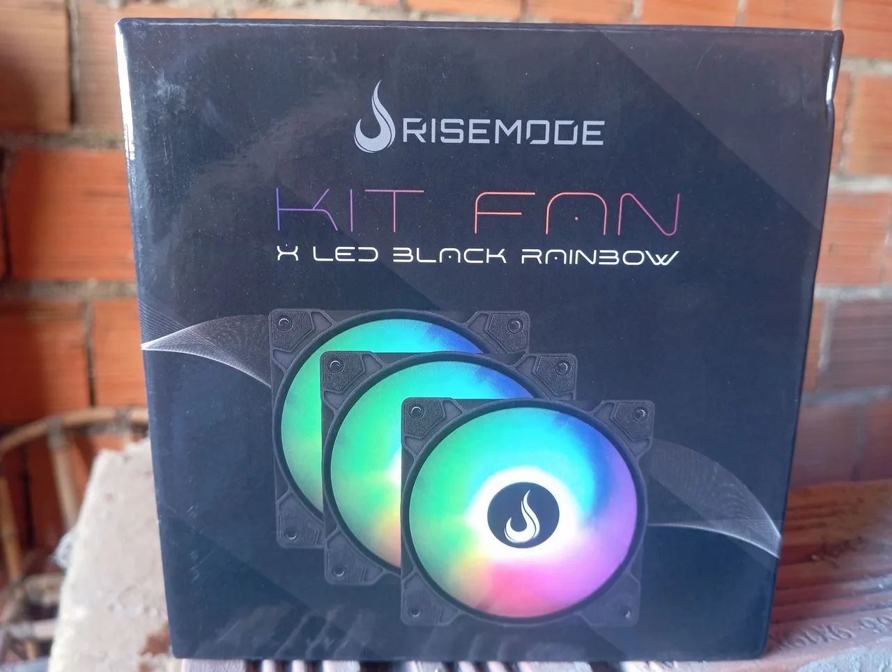 Gabinete gamer GT Black + Kit ventoinhas RISEMODE RGB. - Foto 4