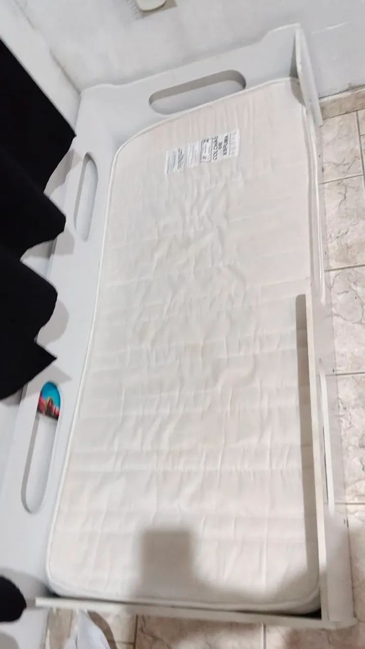 Cama e guarda roupa  - Foto 4