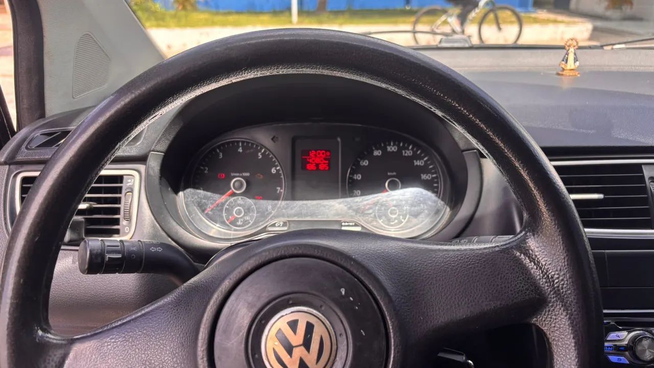 Volkswagen Fox 1.0 MI Total Flex 8V 5P 2012 - Foto 3