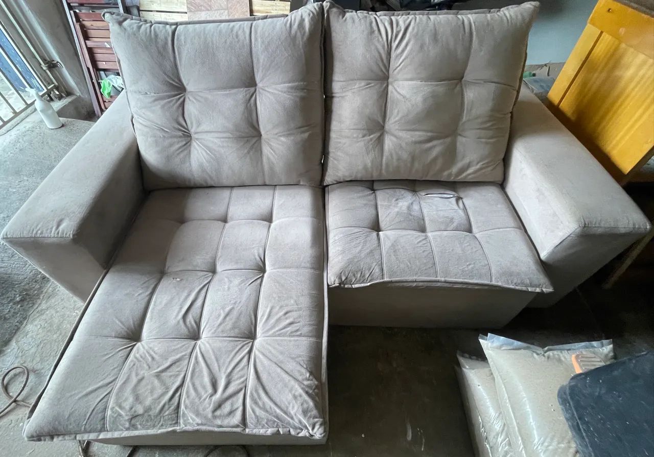 Sofá Retrátil e Reclinável 