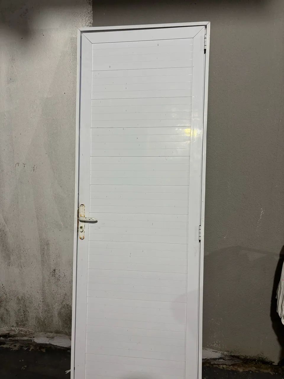 Porta de alumínio Branca 69cm
