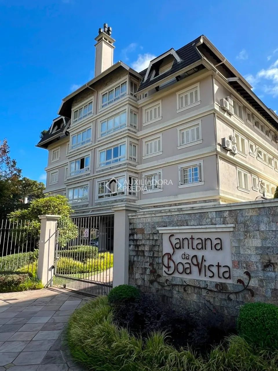 Apartamento com 3 Dormitórios