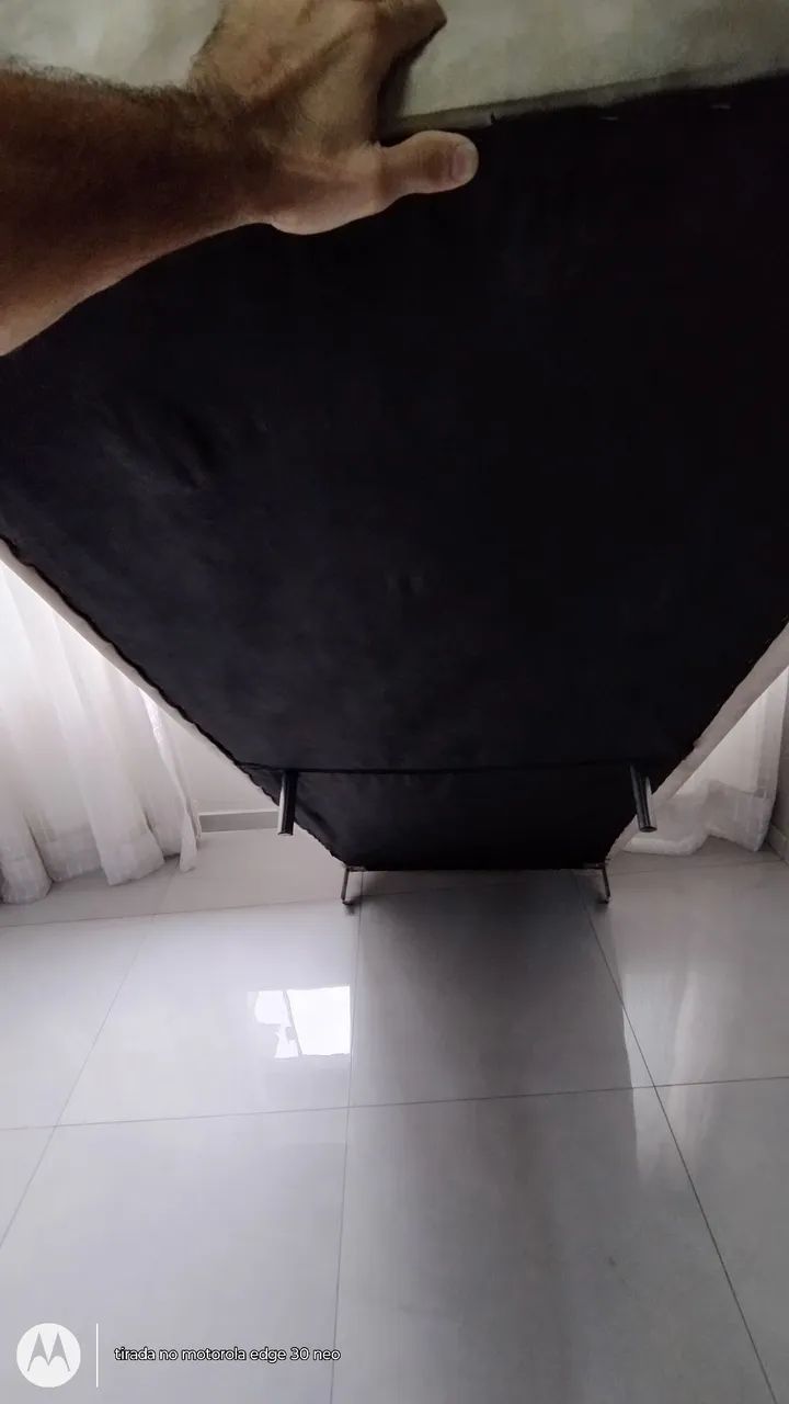 Vendo sofá/cama em excelente estado. 65581375117059121