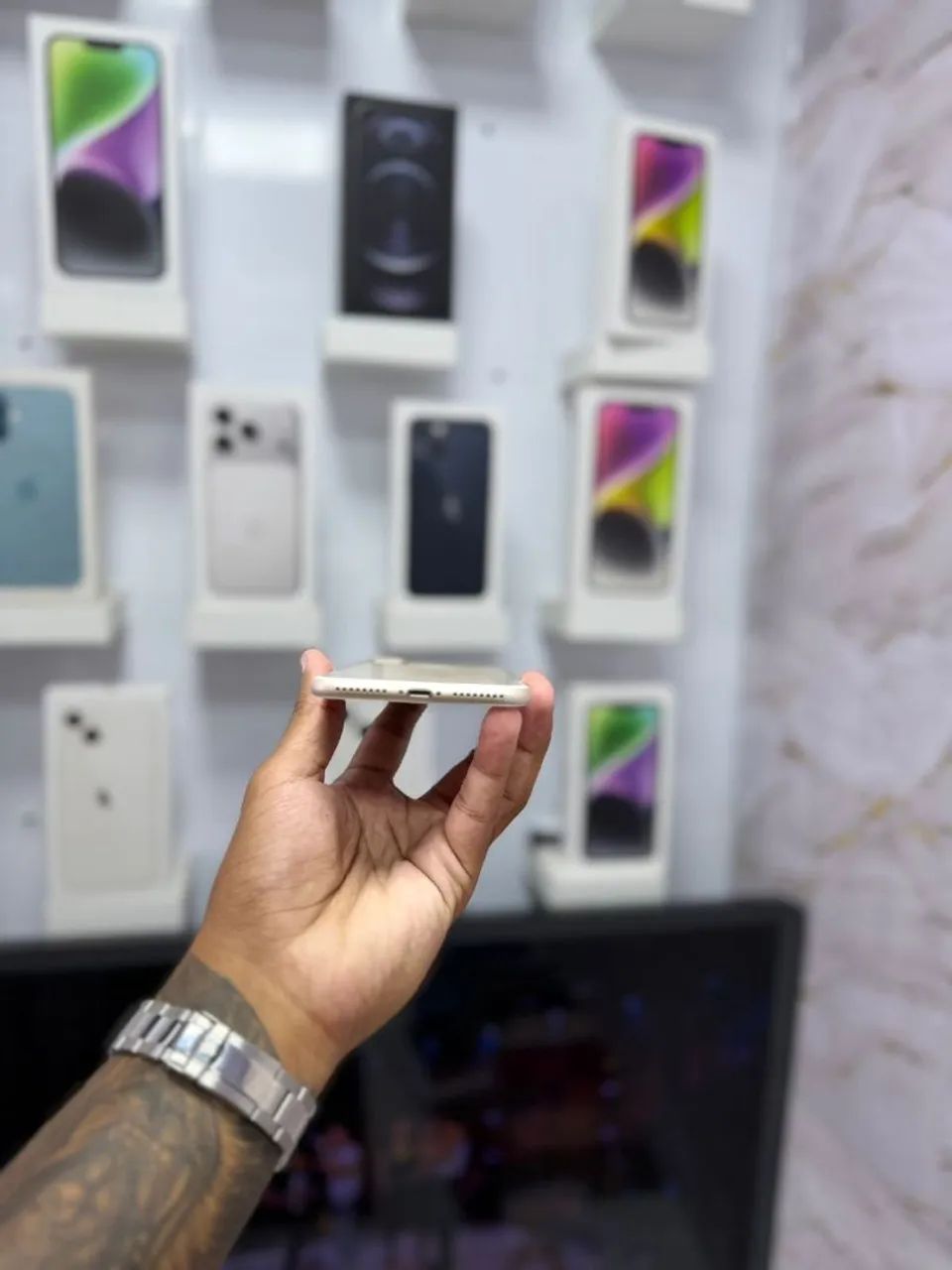 IPHONE 7 PLUS 128GB<br>R$ 399,00 - Foto 4