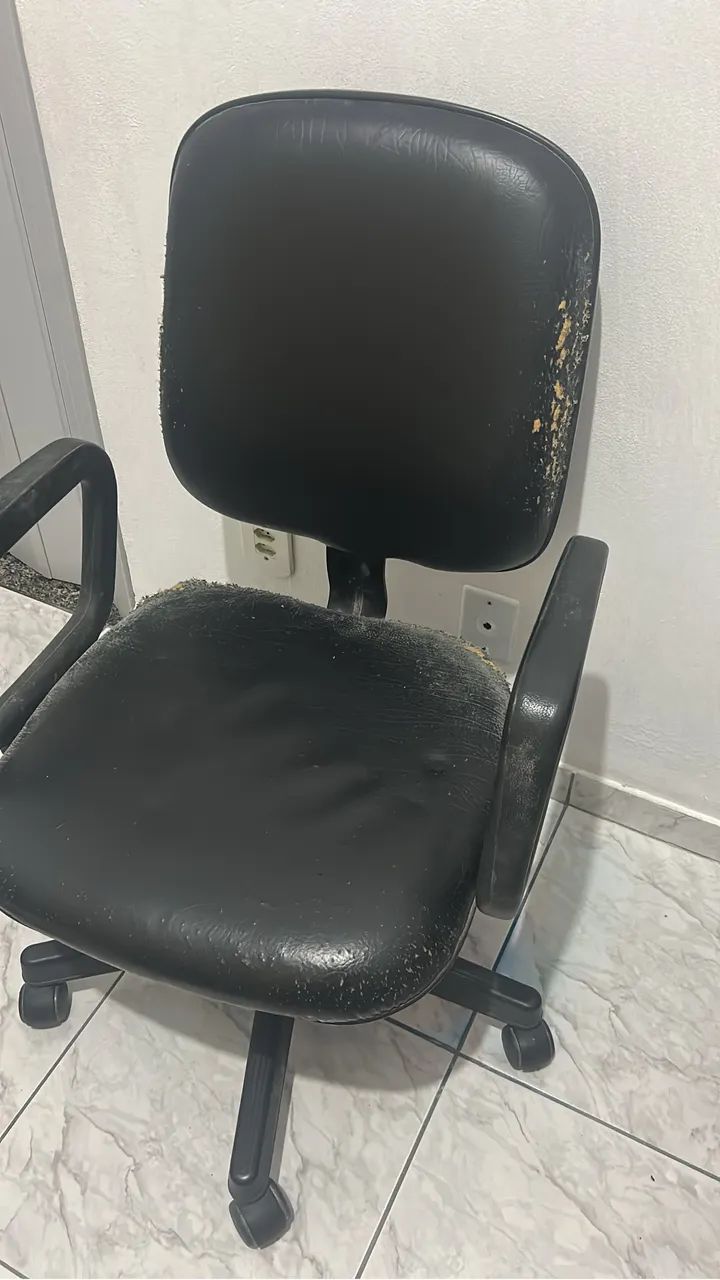 Escrivaninha e cadeira giratória  - Foto 2