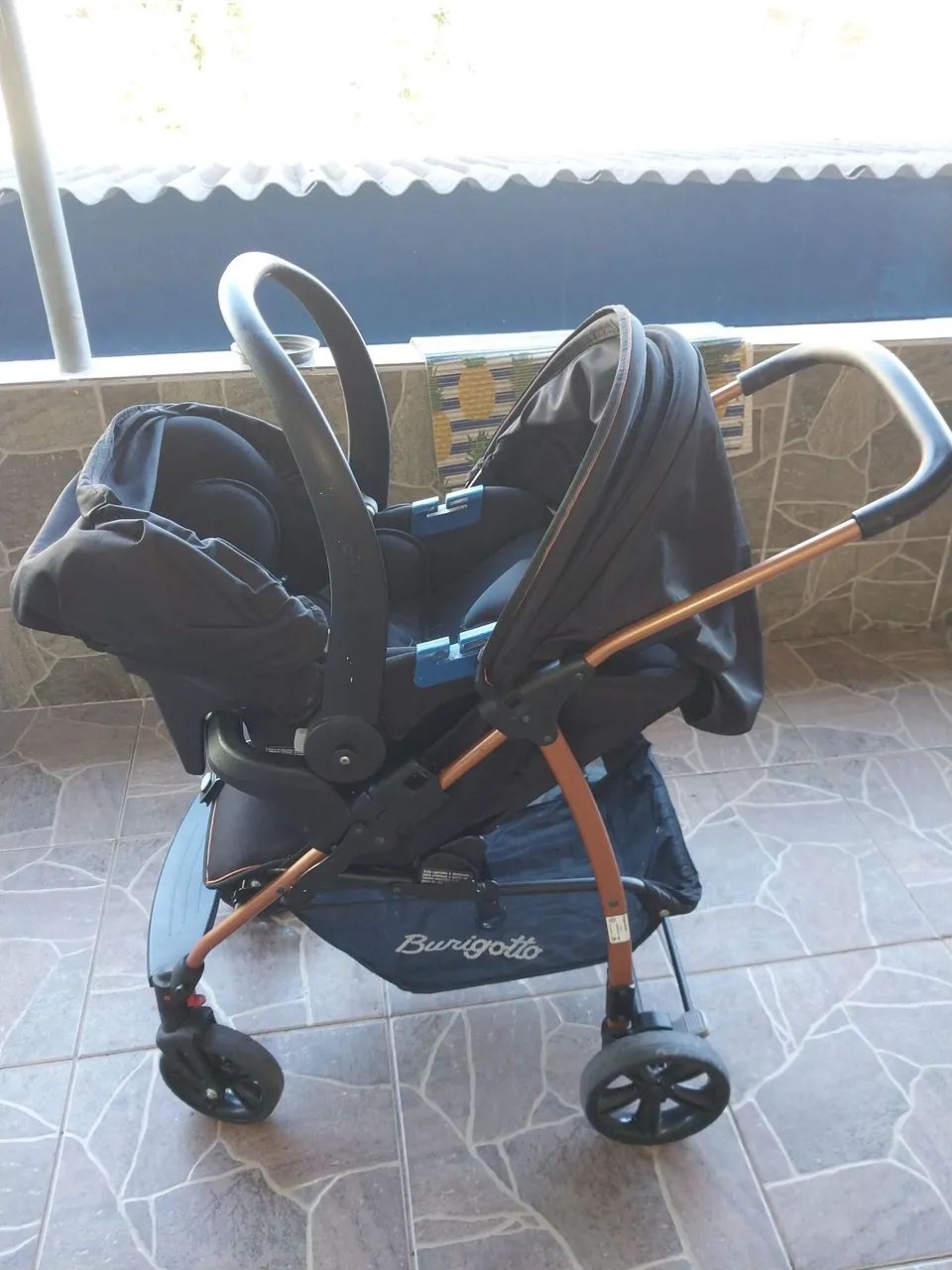 Vende se Carrinho de Bebe e Berço  - Foto 3