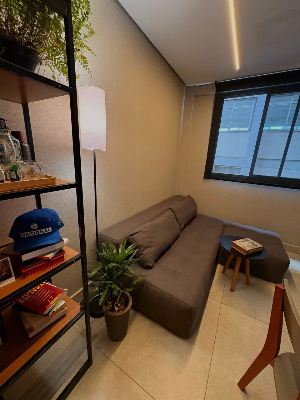 Sofá Soho com Puff- Apenas 2 anos de uso (paguei R$2900) 