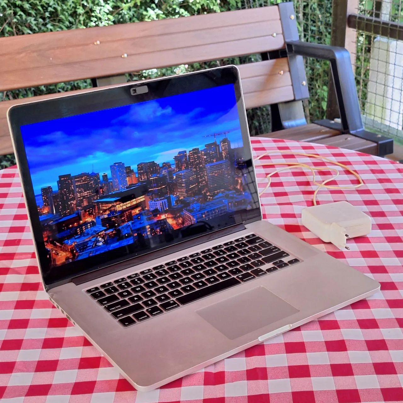 MacBook Pro Retina 15 pol. i7 16GB 512GB SSD Apple - 100% Original