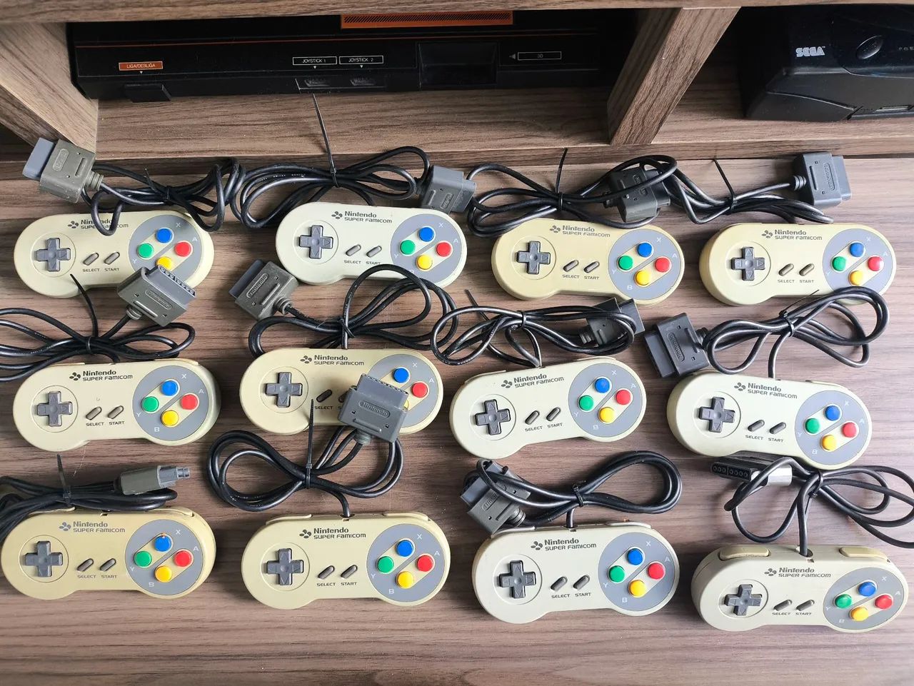 Controles de Famícom (Super Nintendo)