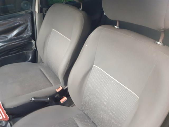 Classic 1.0 Flex ano 2013/14 completo - Foto 6