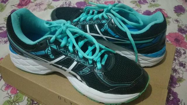 Tênis asics