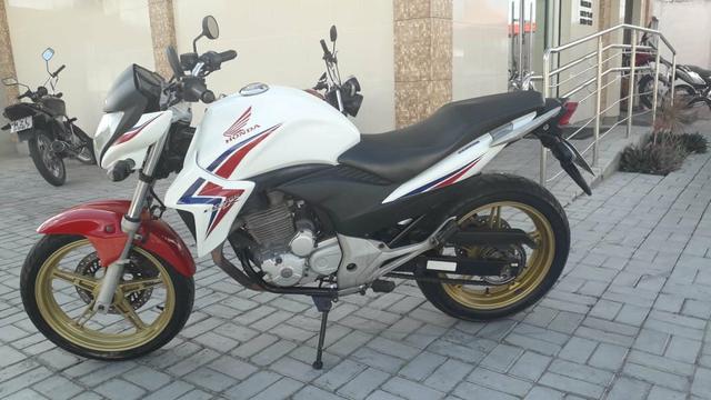 Vendo CB 300R 2015