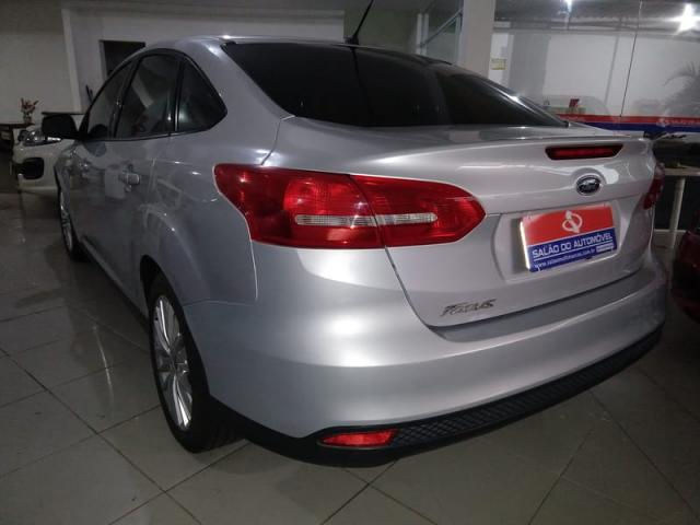FORD FOCUS SEDAN SE 2.0 AUT 2018 - Foto 4