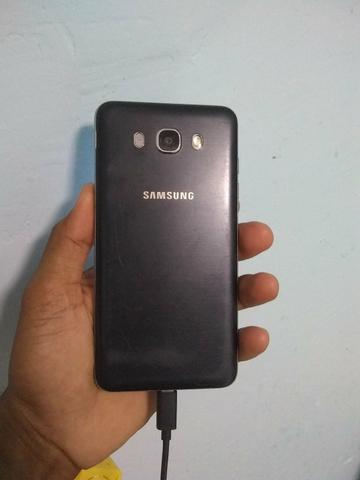 Vendo um j7 metal 2016 16 giga 2 de ram aceito cartão - Foto 2