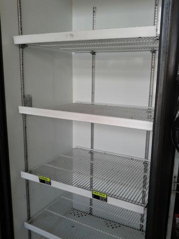 Geladeira vitrine vertical grande para consertar Leia - Foto 3