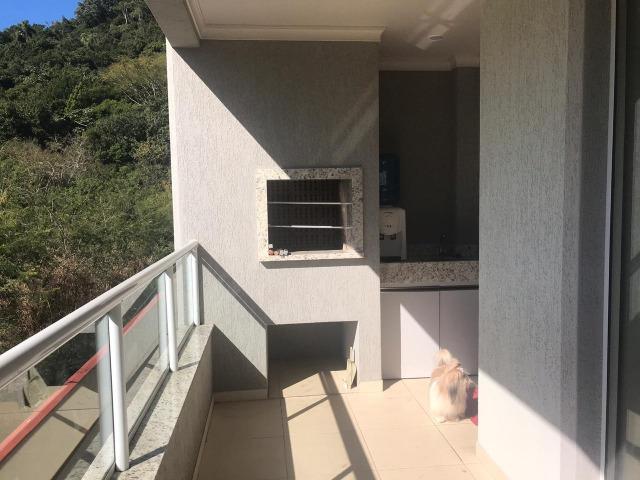 02 quartos seminovo na Praia de Bombas - Foto 3