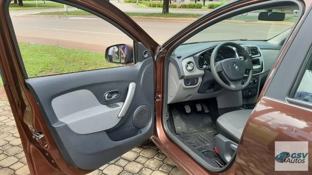 Renault Logan 1.6 - Foto 9
