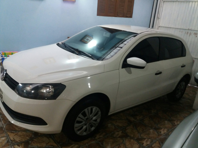Vendo novo gol tec mosca branca 2013 completo de fabrica de garagem - Foto 3