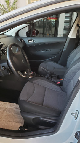 Peugeot 308 Allure automático, revisado. Assumo financiamento/consórcio. Oportunidade! - Foto 4
