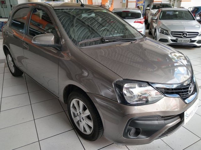 TOYOTA ETIOS HATCH 2019 1.5 X PLUS 16V FLEX 4P MANUAL