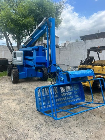 Locação de Plataforma Articulada 20mts