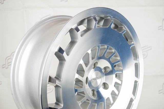 Jogo De Rodas Rotiform CCV Prata 5x112 - 19x8,5 aro 19 tala 8,5
