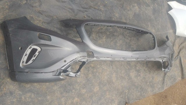 Parachoque Mercedes Gla200 grafite 16 ao 18 com detalhe