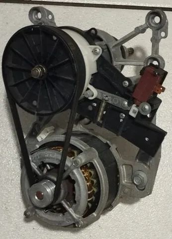 Motor de maquina de lavar electrolux usado funcionando 100% - Foto 2