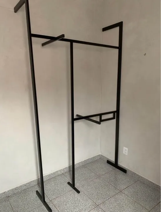 Arara de roupas 