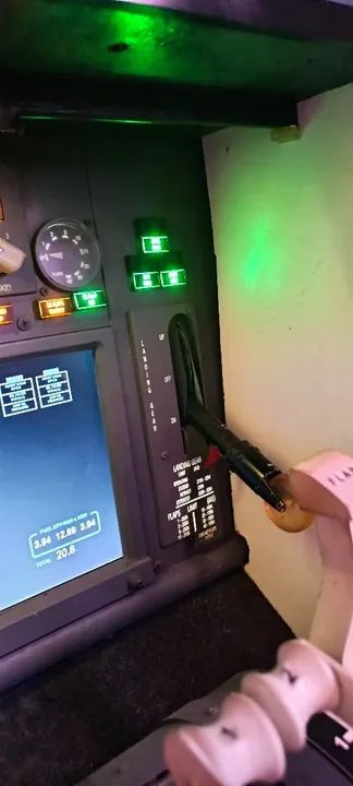 Simulador de vôo (equipamentos) - Foto 5