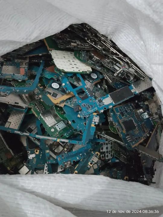 Placas-mãe de celular usadas