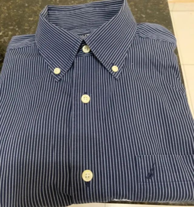 Camisa social marca Náutica 