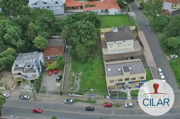 Imobiliária Cilar Aluga Terreno no Centro Cívico com 600m², Ref. 02370.004-CILAR
