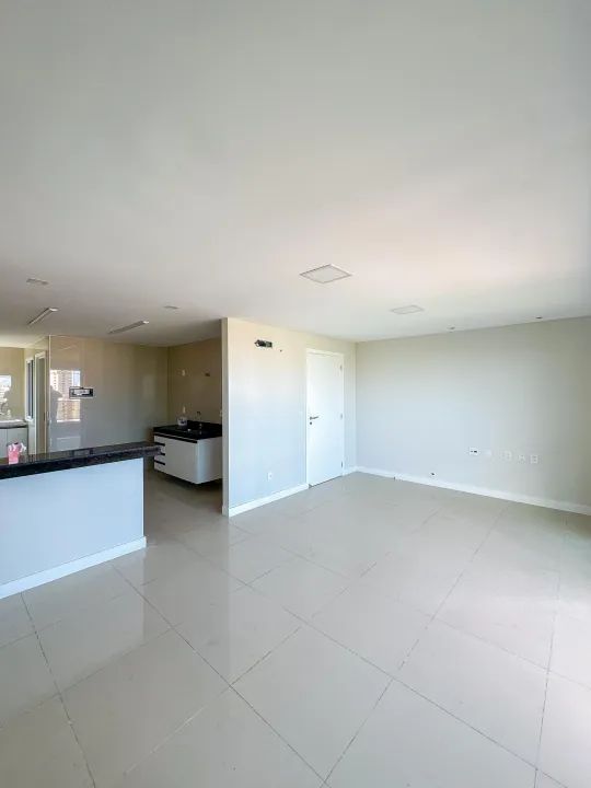 Edifício Lafitte, Guararapes, 110m2, Andar Alto, 3 Suítes, DCE, 2 Vagas, Lazer Completo. - Foto 6