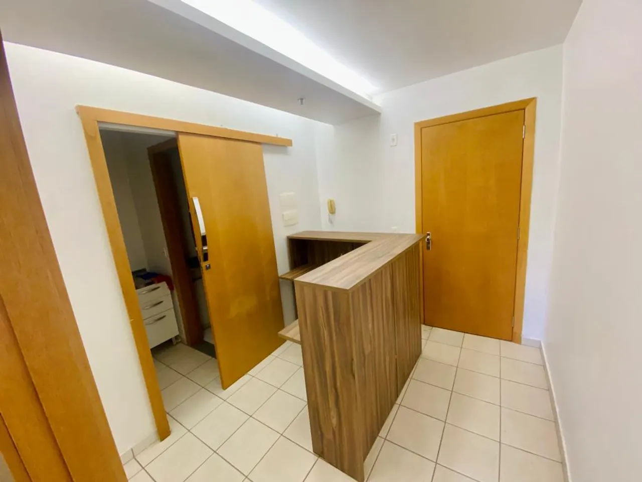 Aluguel de Sala Comercial mobiliada, copa, recepção, 27m, Setor de Autarquias Sul, Asa Sul