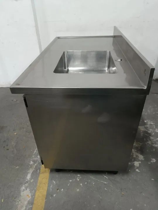 Balcão seco 3 portas com pia do lado direito todo de inox em ótimo estado  - Foto 6