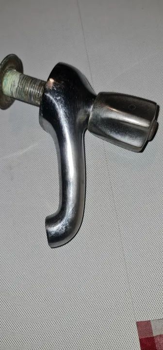 Torneira de Banheiro em Metal - Foto 5