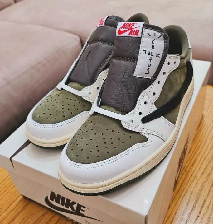 Travis Scott x Air Jordan 1 Low  Medium Olive - Foto 5
