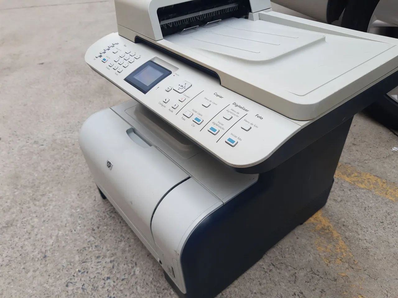 Impressora Hp LaserJet Color CM1312 usada - Foto 3