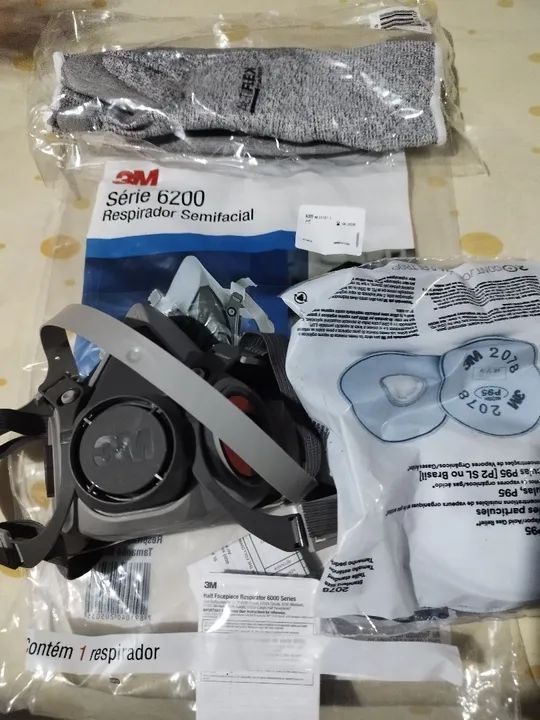 Máscara semi fácil 3M com par de filtro e luva ante corte  - Foto 4