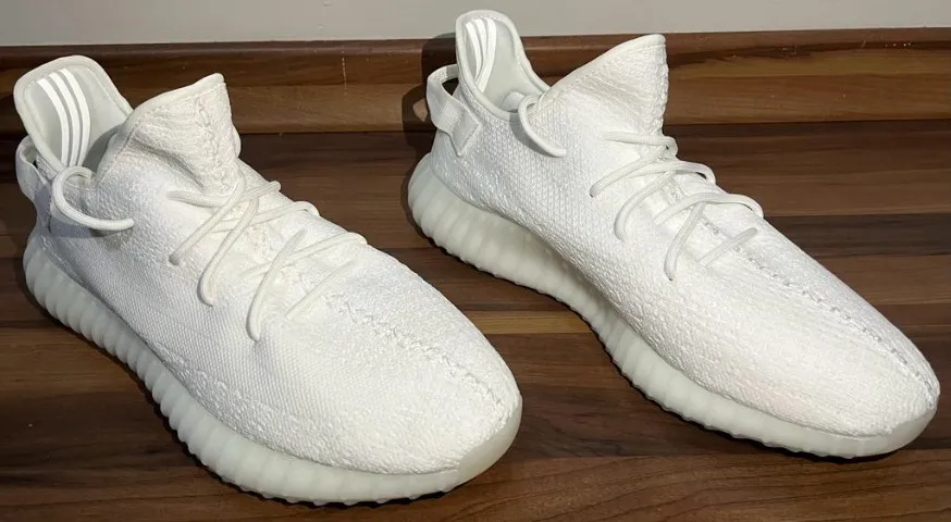 Tênis Adidas Yeezy Cream White