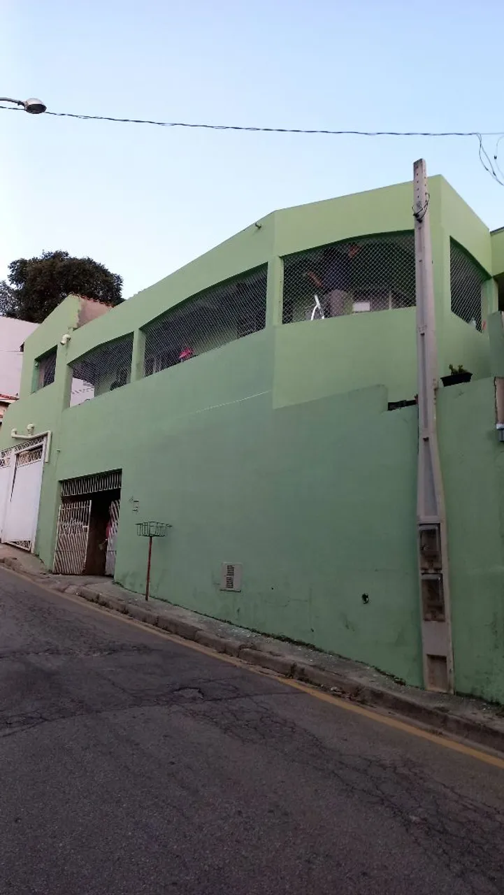 VENDE-SE CASAS ALUMÍNIO-SP (3 Casas em Um Terreno de 250m²)