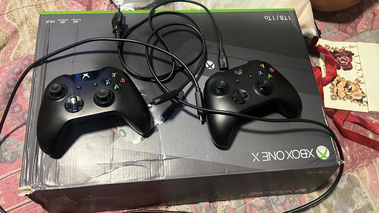 Xbox One X 1TB - NÃO TÁ LIGANDO  - Foto 2