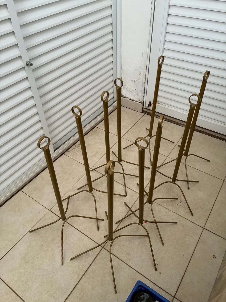 Pedestal Vintage Dourado 