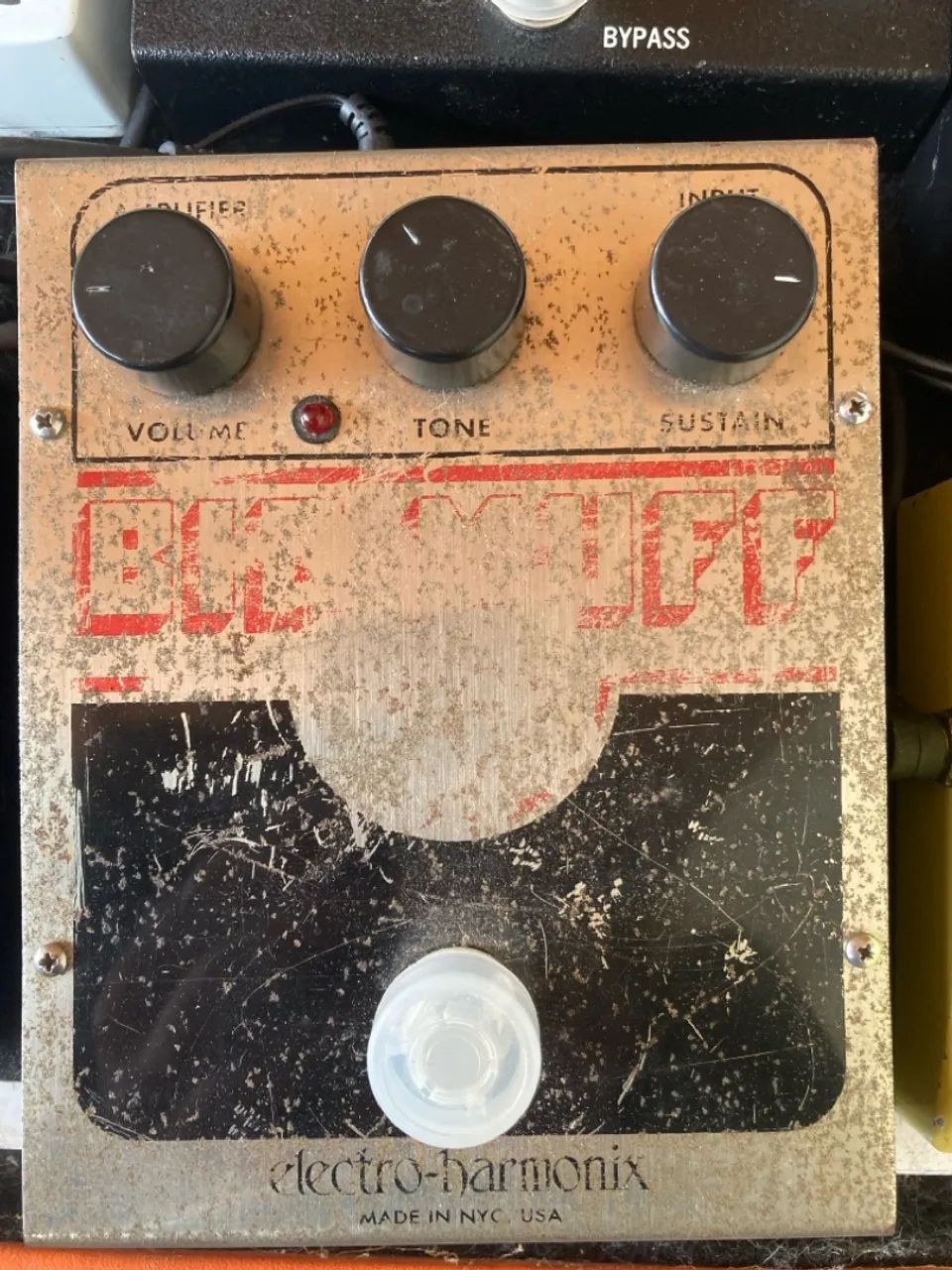 Eletro-Harmonix Big Muff Pi NYC