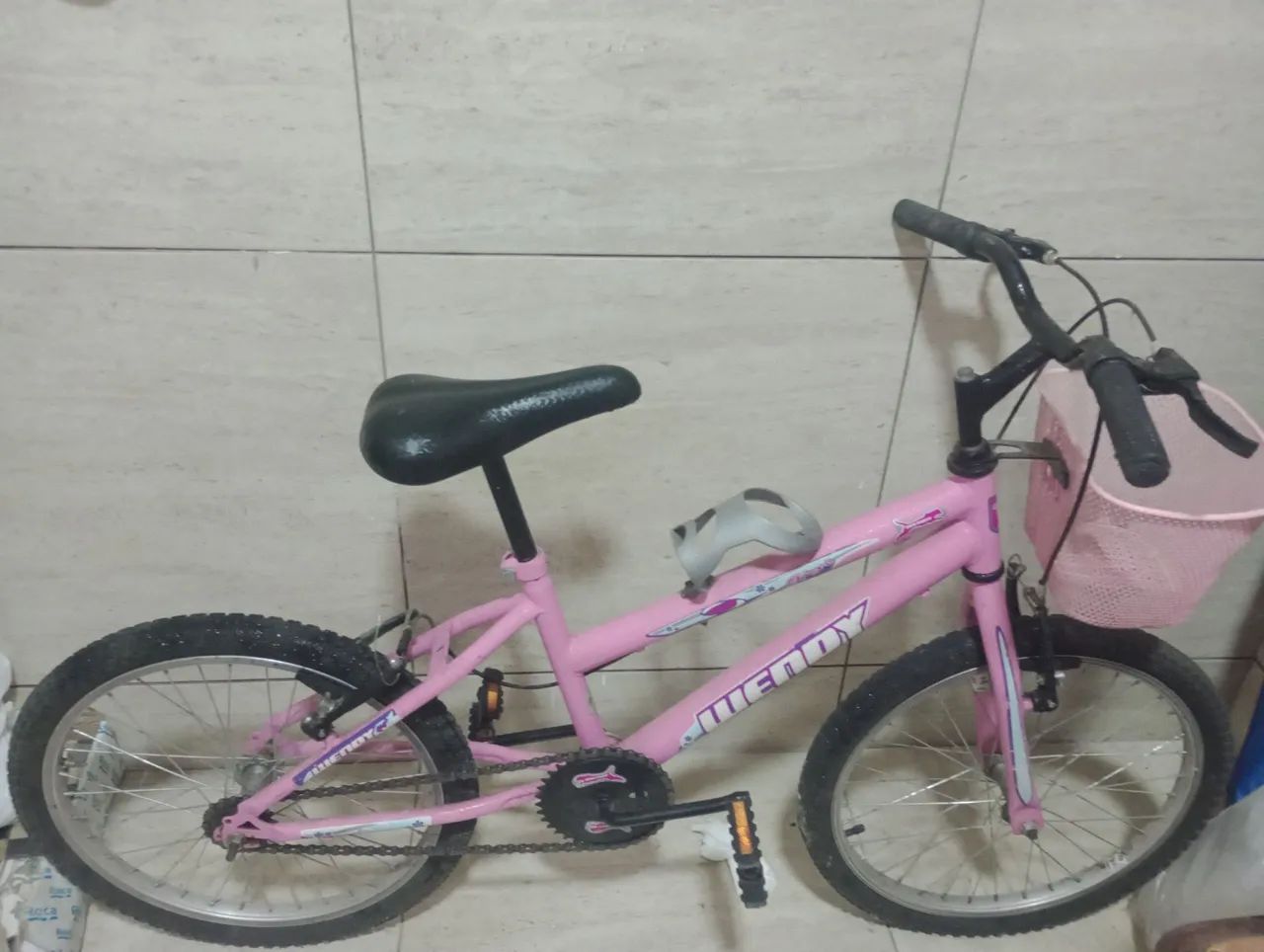 Bicicleta rosa aro 16 marca wendy
