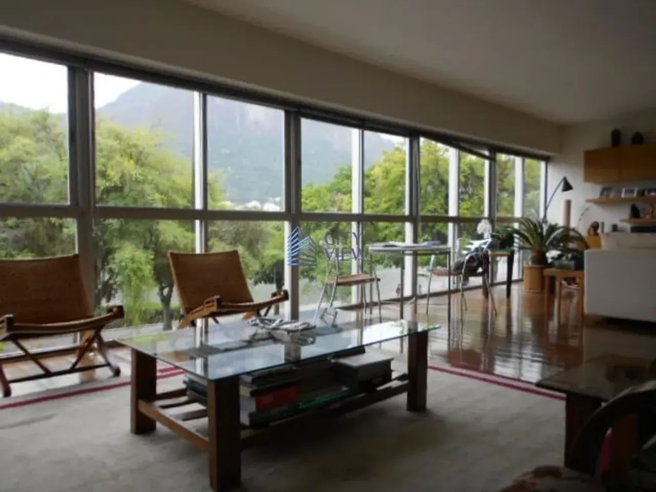 ALUGAMOS EXCELENTE APARTAMENTO COM 4 QUARTOS E VISTA PARA A LAGOA - 240M² - Foto 5