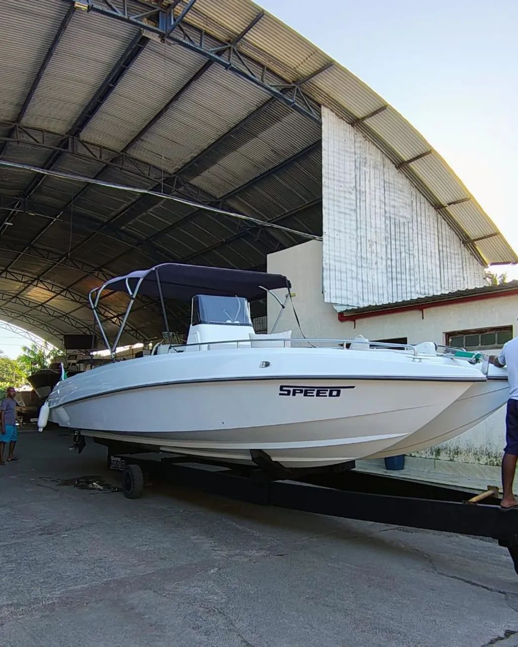 LANCHA FISHING 29.5-2X300 HP,BARCO